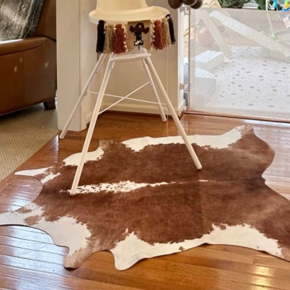 Premium Cowhide Rug AreaRug Traditional Animal Rug Stylish SIZE 43“×27” / 3.6x2. - Picture 3 of 13